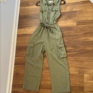 Olive Green Sleeveless Jumpsuit